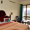 jungle palace homestay
