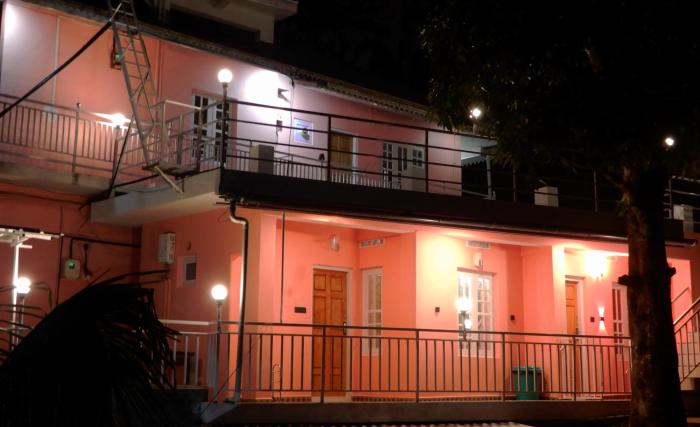 drizzle valley cottage