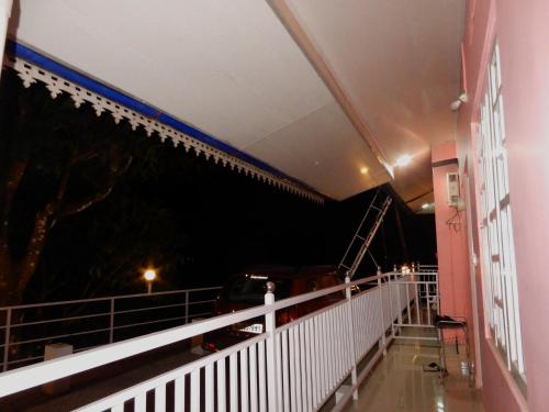 drizzle valley cottage