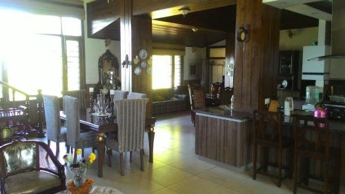 mountain crest hotel