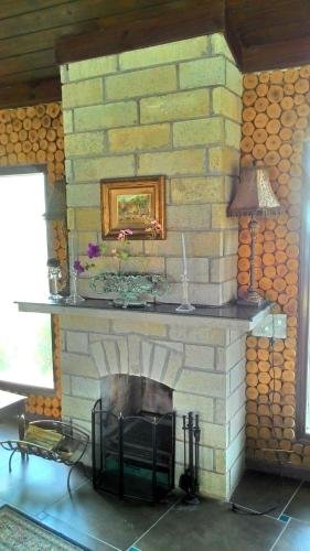 mountain crest hotel