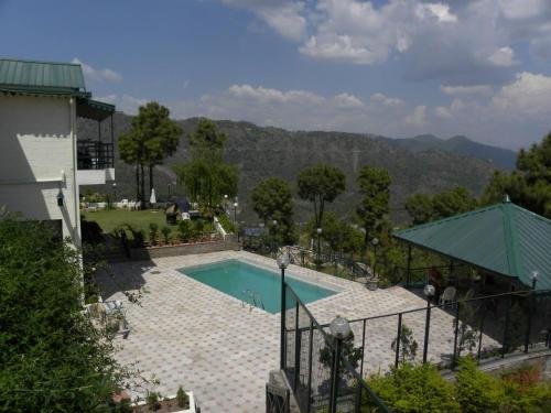 mountain crest hotel