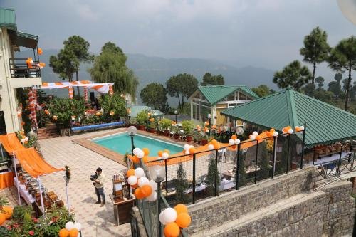 mountain crest hotel