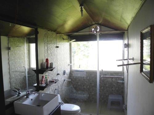 mountain crest hotel