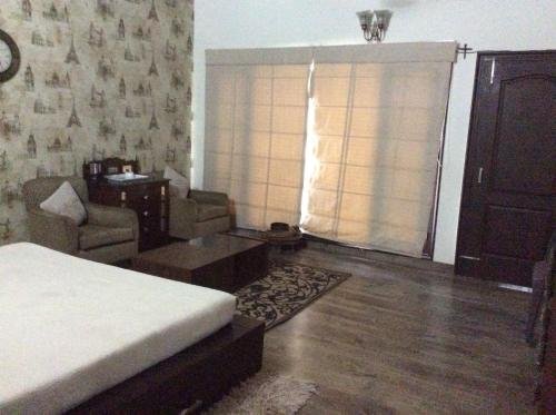 mountain crest hotel