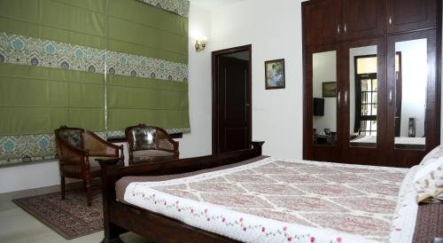 mountain crest hotel