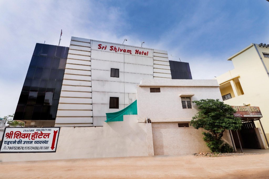 Sri Shivam Hotel,,2 star