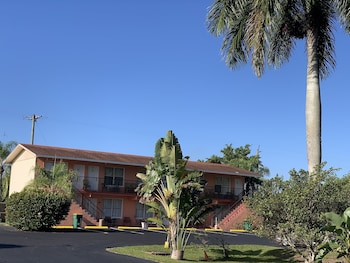 contys motel
