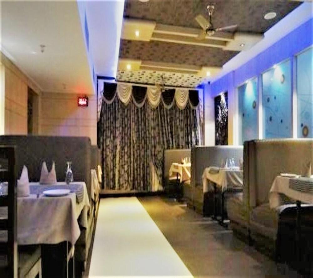 hotel vinayak palace