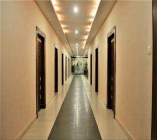 hotel vinayak palace