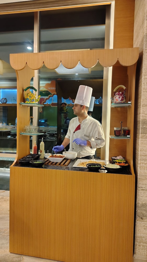 efcee sarovar portico bhavnagar