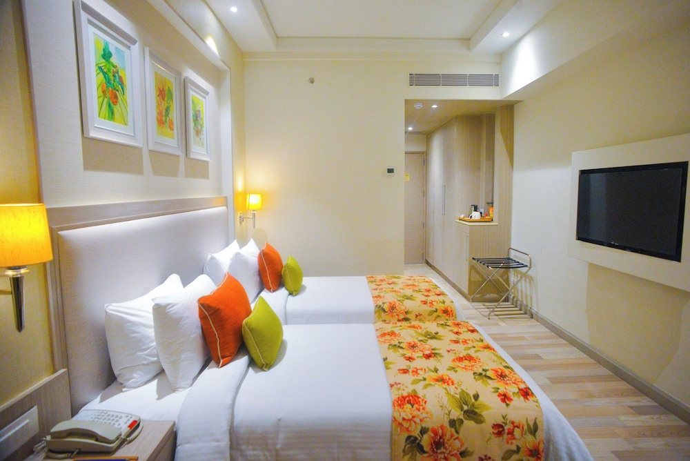 efcee sarovar portico bhavnagar