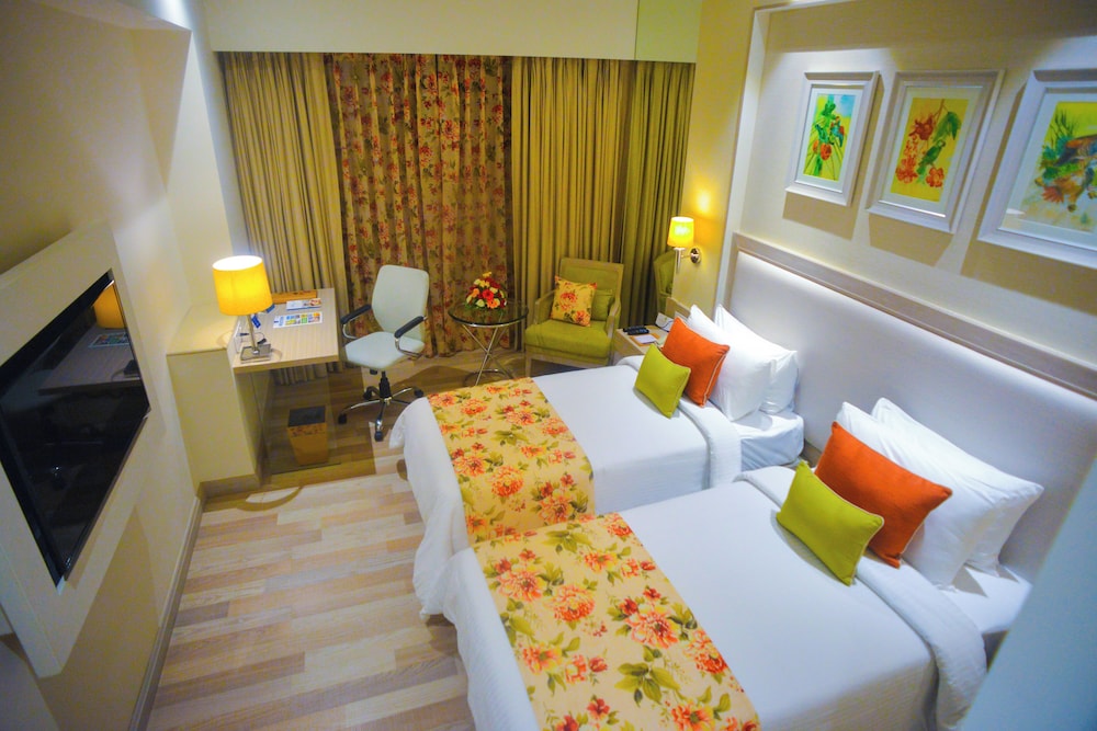 efcee sarovar portico bhavnagar