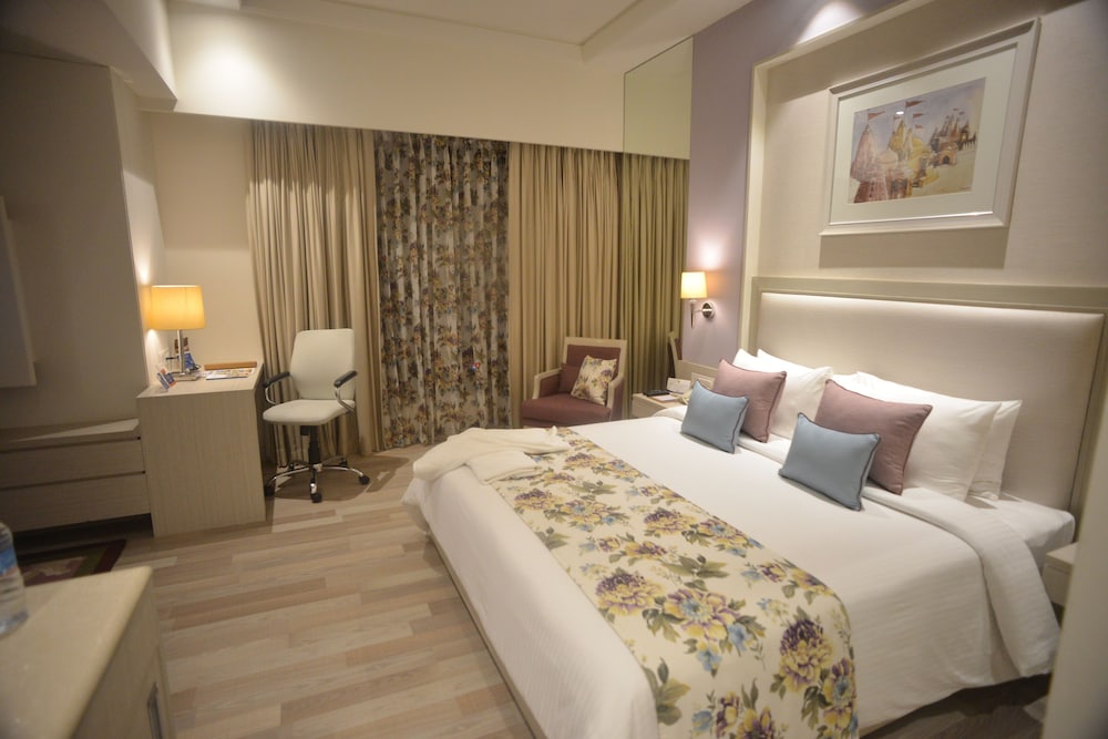 efcee sarovar portico bhavnagar