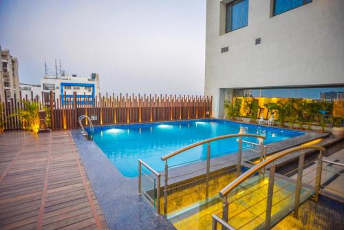 efcee sarovar portico bhavnagar