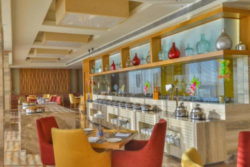 efcee sarovar portico bhavnagar