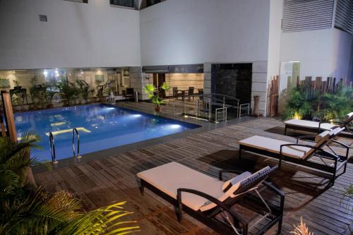 efcee sarovar portico bhavnagar