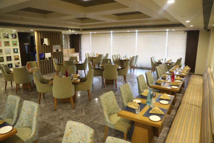 efcee sarovar portico bhavnagar