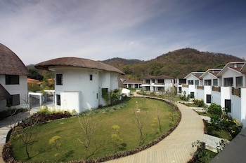 lemon tree premier corbett