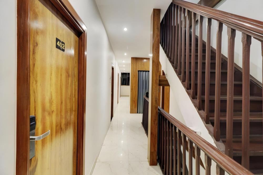 hotel ak international