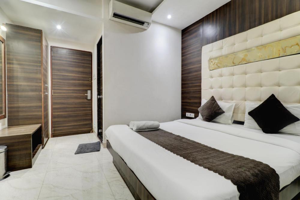 hotel ak international