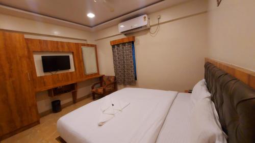 hotel rigga inn kokilaben dhirubhai ambani hospital