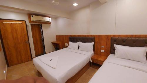 hotel rigga inn kokilaben dhirubhai ambani hospital