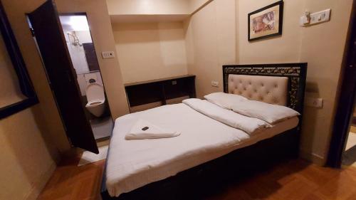 hotel rigga inn kokilaben dhirubhai ambani hospital