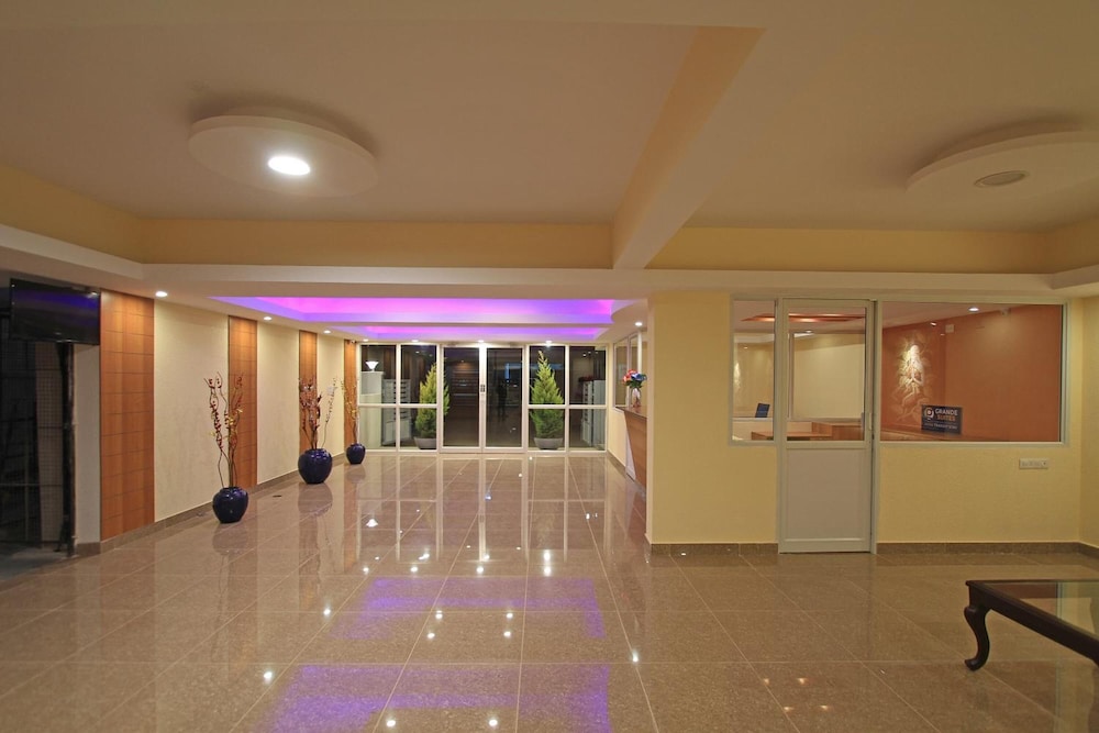 arra grande suites