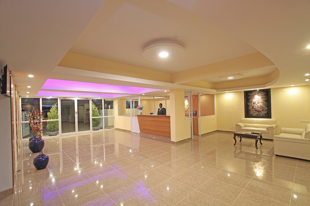 arra grande suites