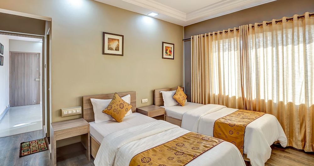 ashok deluxe apartments