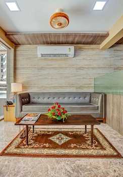 ashok deluxe apartments