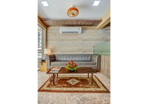 ashok deluxe apartments