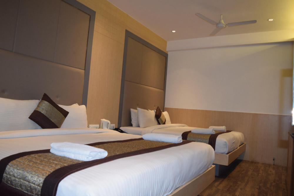 hotel superb new delhi railway station ex prince polonia
