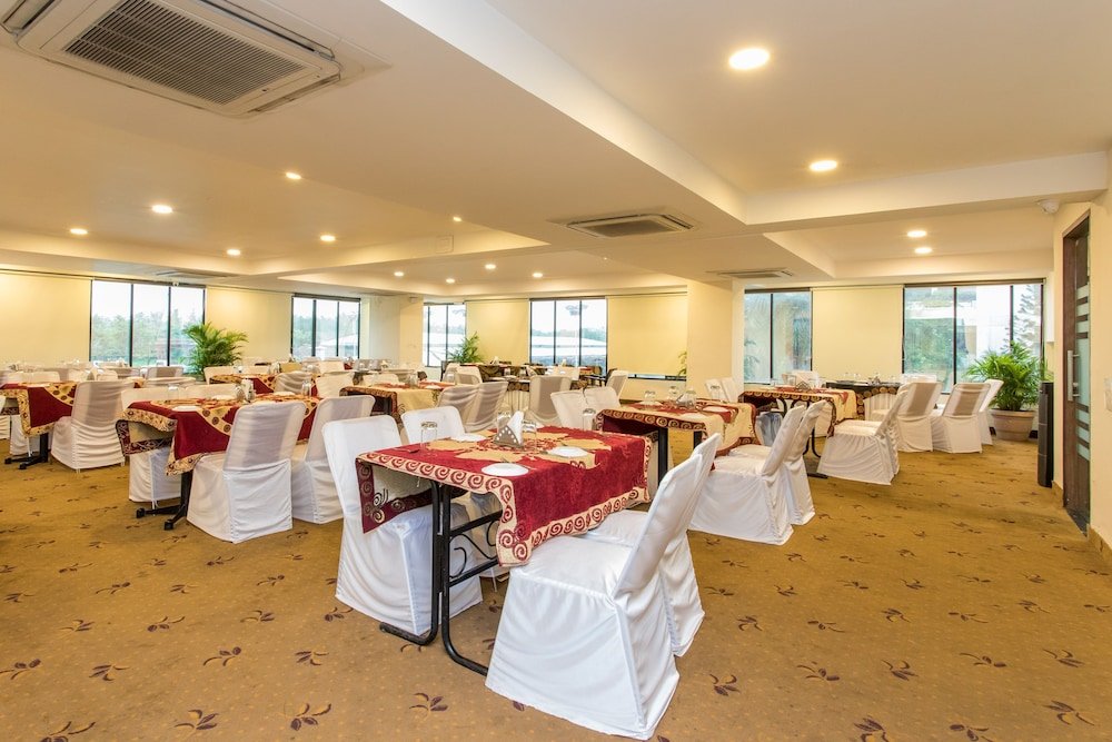 Solaris,Rajendra Nagar>>Indore,4 star