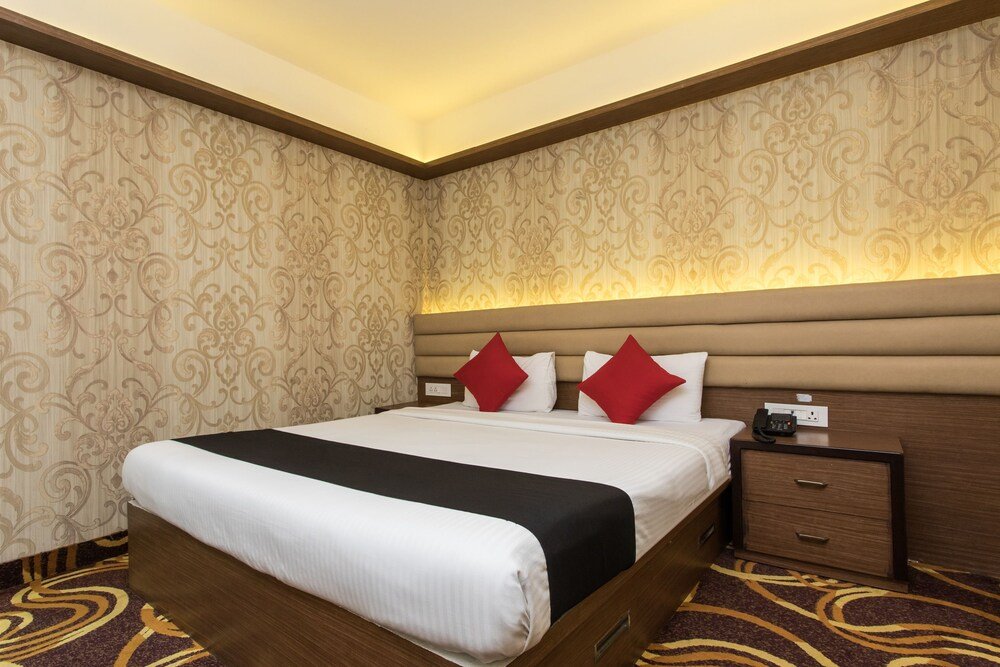 Solaris,Rajendra Nagar>>Indore,4 star