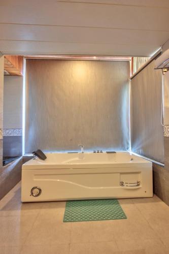 snow flakes resort and spa centrally heated luxury resort