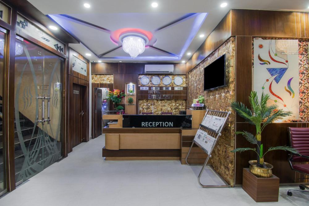 hotel embassy international