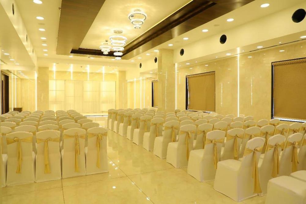 treebo trip sun square