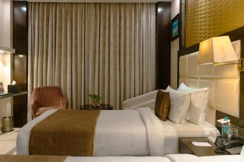 udman by ferns n petals chattarpur