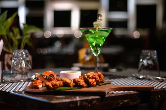 udman by ferns n petals chattarpur