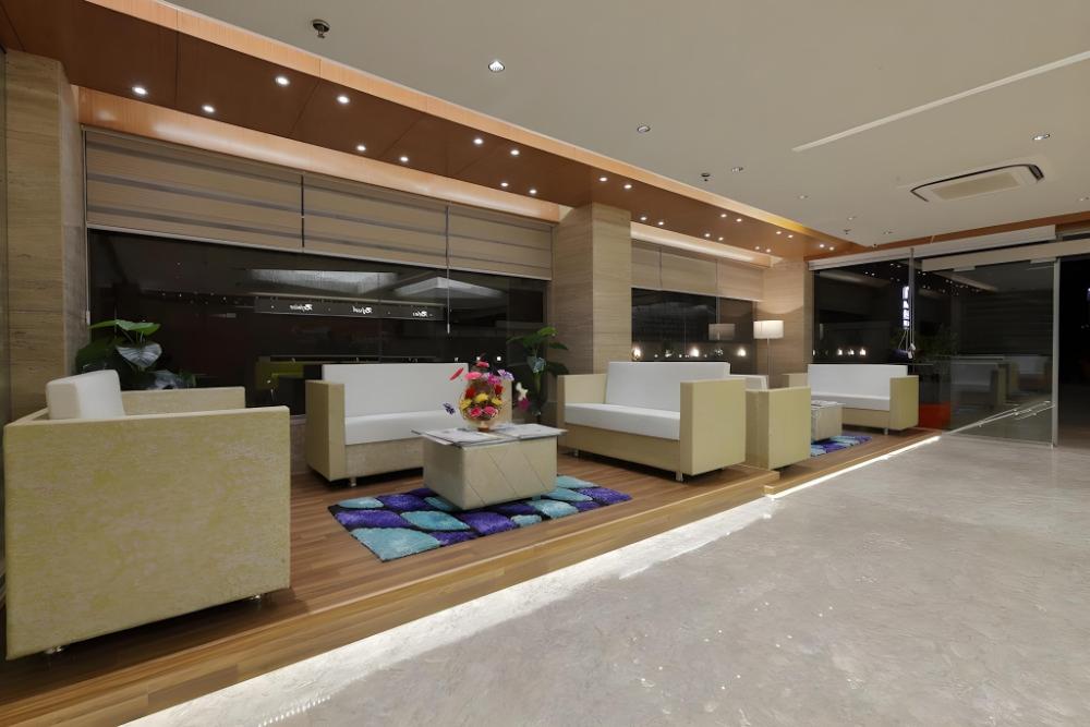 hotel pragati the grand