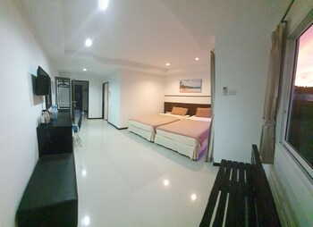 athome nanai 8 hotel