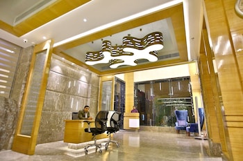 regenta central the crystal kanpur