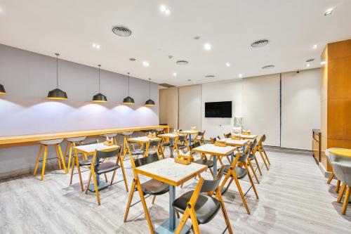 holiday inn express hyderabad banjara hills by ihg