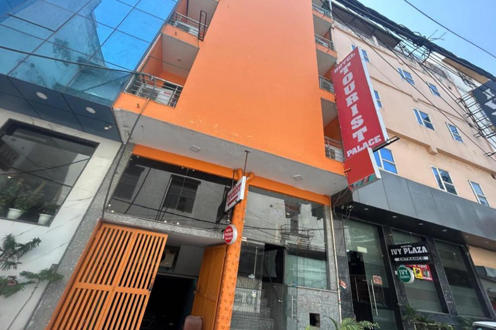 hotel tourist palace