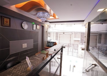 hotel tourist palace