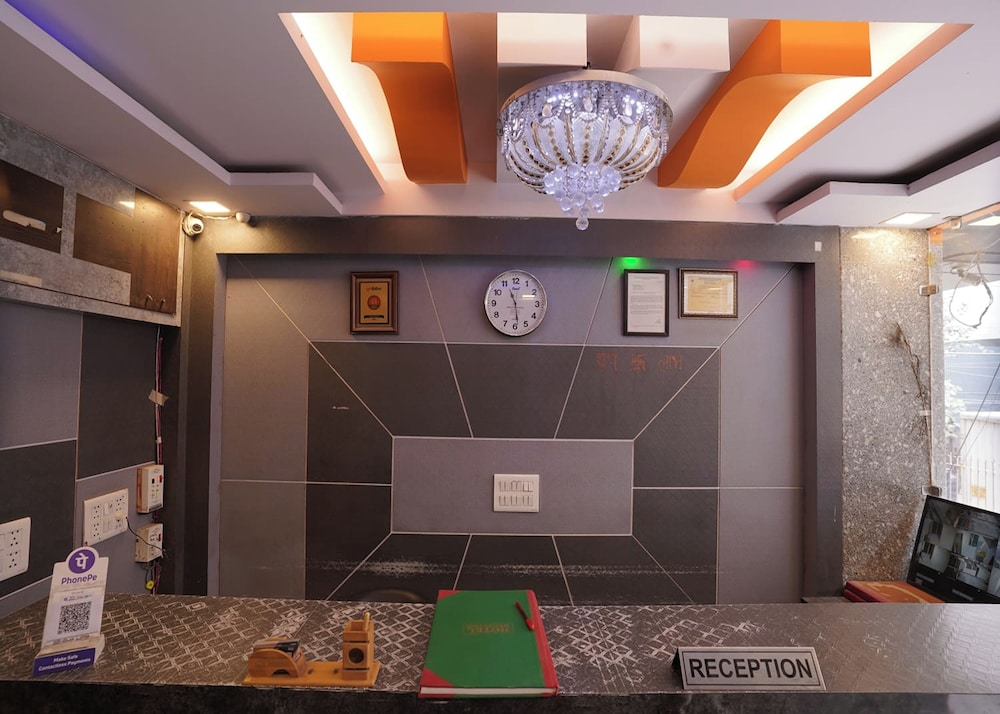 hotel tourist palace