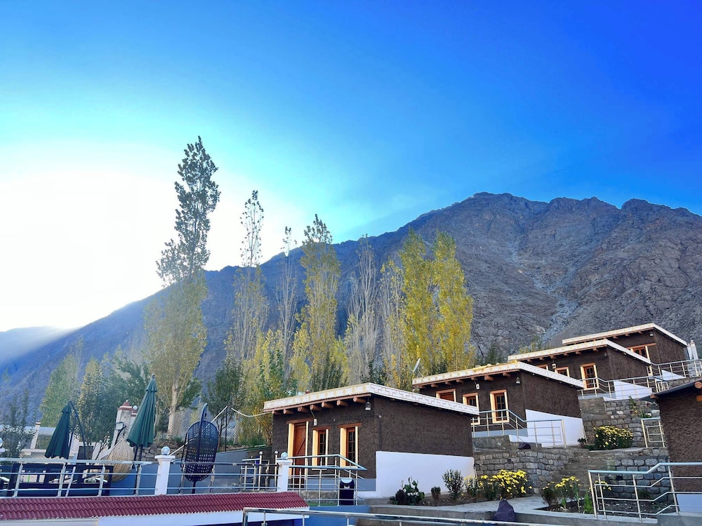 ashina eco resort