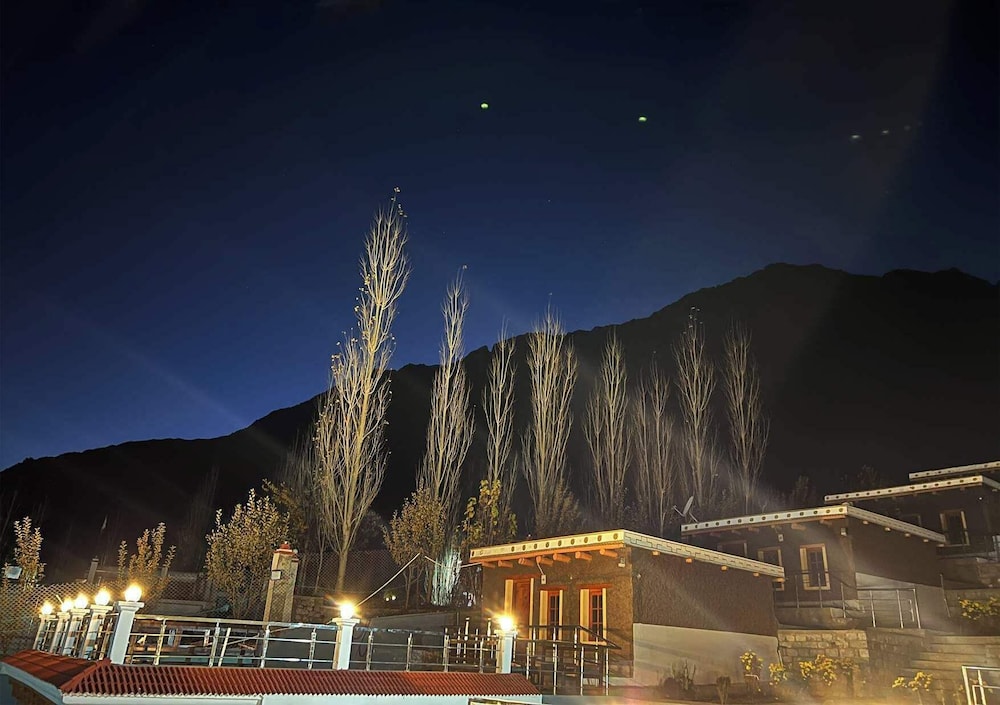 ashina eco resort